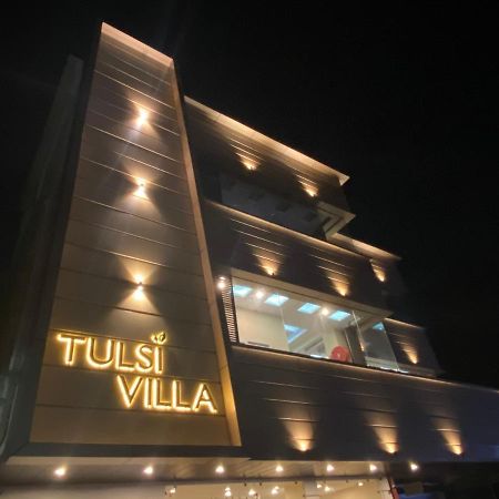Hotel Tulsi Villa Dehradun Exterior foto